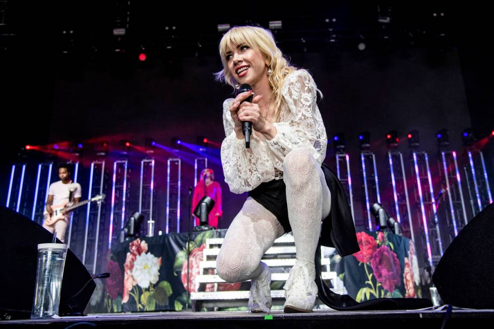 “Hamilton,” Carly Rae Jepsen, South Point 400 minggu ini di Las Vegas