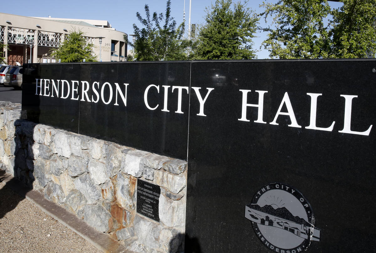 Henderson City Hall. (Bizuayehu Tesfaye/Las Vegas Review-Journal) @bizutesfaye