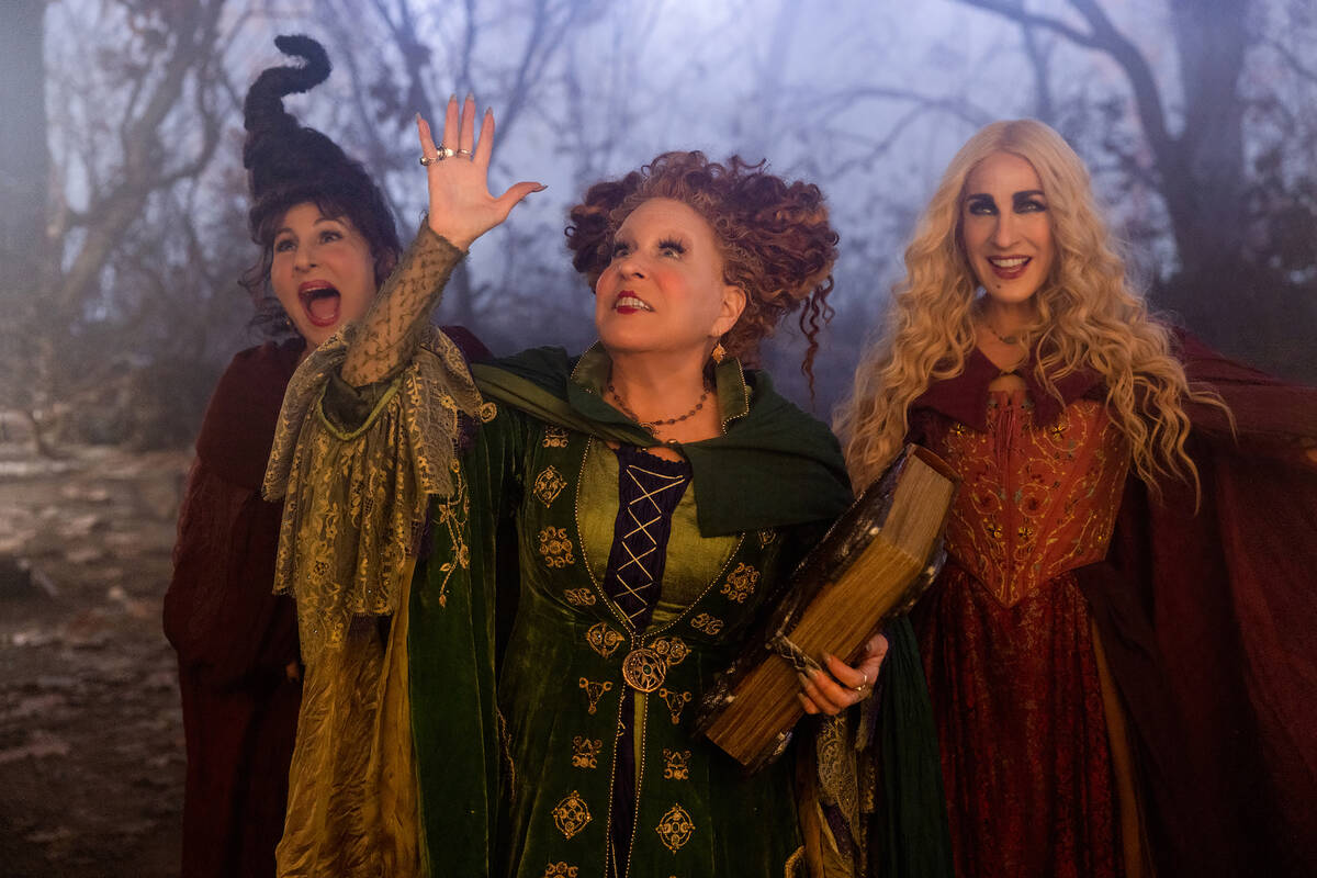 ‘Hocus Pocus 2’s’ Bette Midler membagikan rahasianya menuju kehidupan yang baik