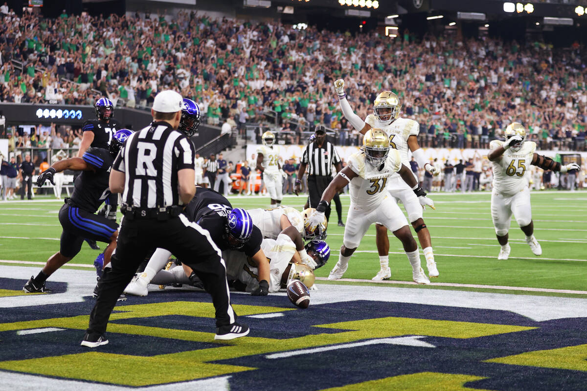 Notre Dame Fighting Irish force a safety against Brigham Young Cougars during the first half of ...