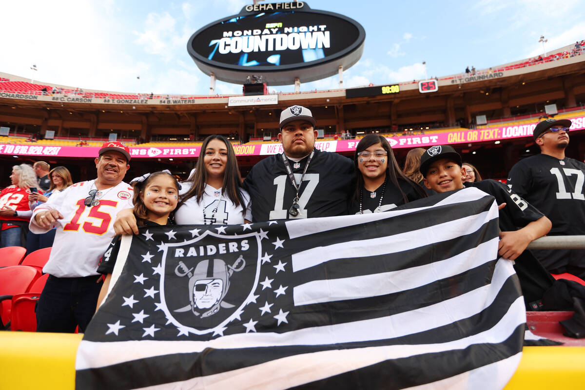 Camila Castillo, 7, from left, her mother Sonia, father Nelson, sister Anahi, 13, and brother A ...