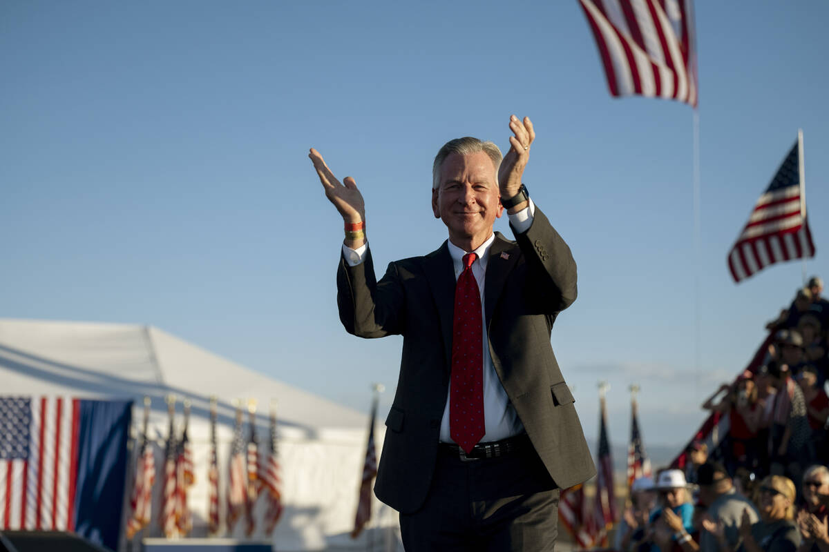 Komentar rasis Tuberville di rapat umum Nevada menuai kritik