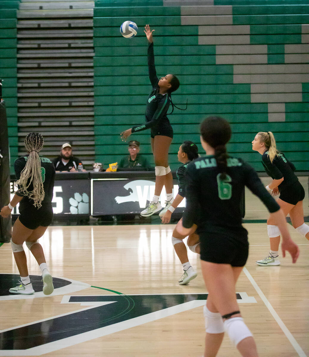 Palo Verde’s Peyton Reese (5) serves the ball during a volleyball game at Palo Verde hig ...