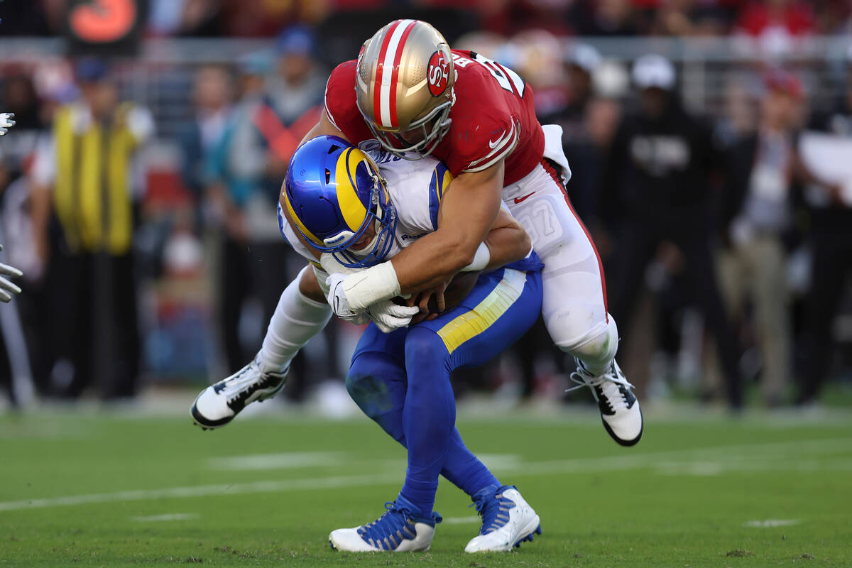 Pin by Matt on 49ers  49ers football, Nfl football pictures, San francisco  49ers football