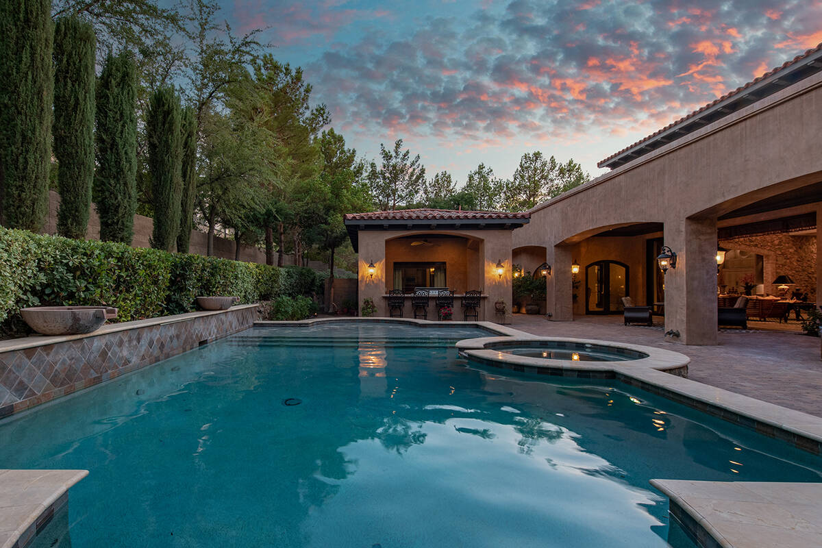 The pool. (Simply Vegas)
