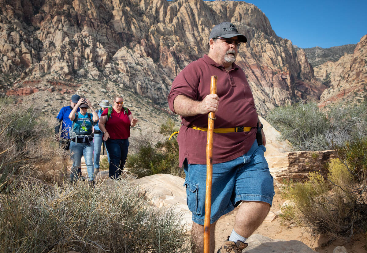Las Vegas Overweight Walkers for Health mempromosikan kesenangan, kebugaran, persahabatan