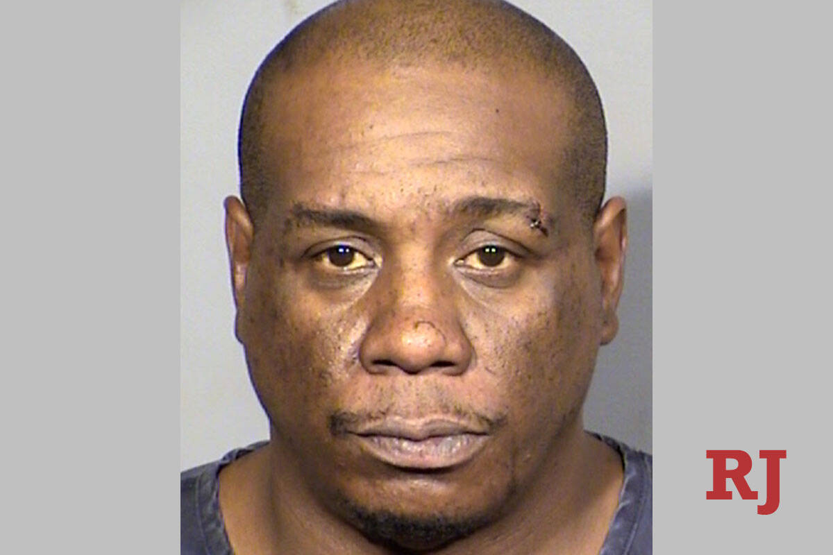 Son berhadapan dengan tersangka pembunuh ibunya, kata polisi Las Vegas