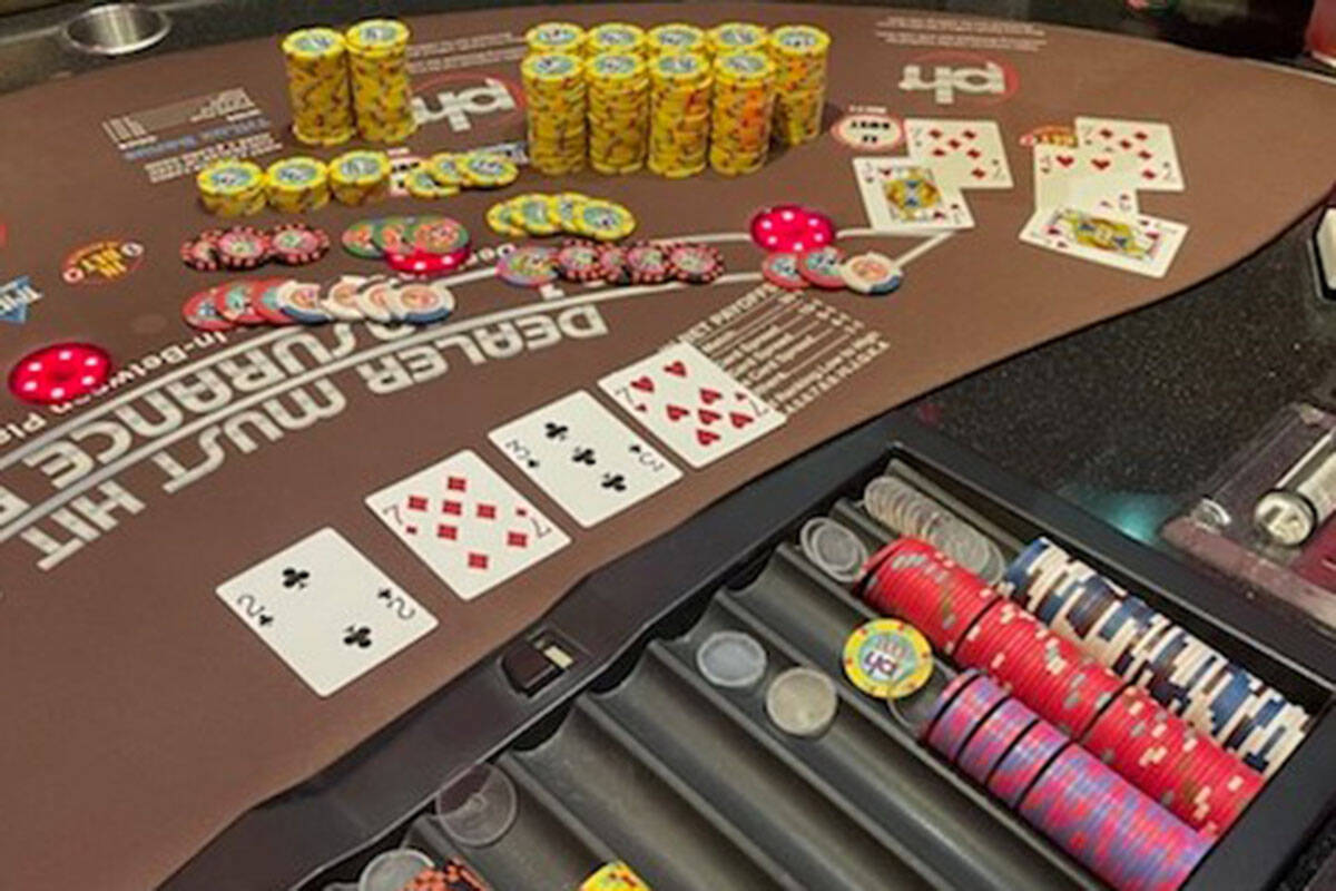 Properti Caesars Palace adalah rumah bagi dua jackpot enam digit di Las Vegas
