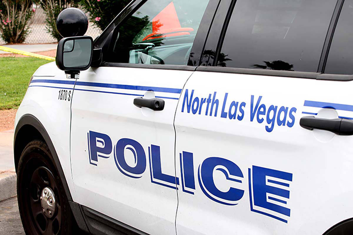 North Las Vegas police respond to an apartment complex near Decatur and Cheyenne Avenue where a ...