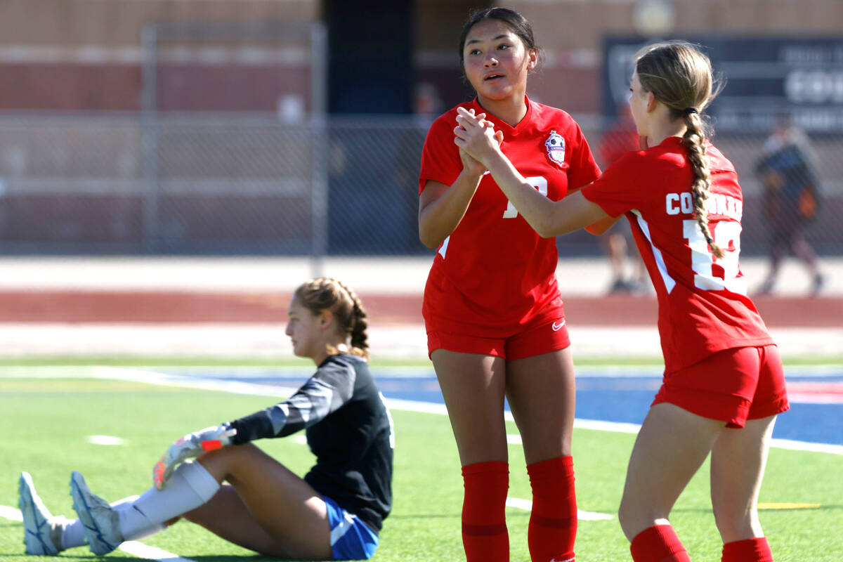 Coronado bertemu Faith Lutheran dalam pertandingan perebutan gelar negara bagian sepak bola putri 5A