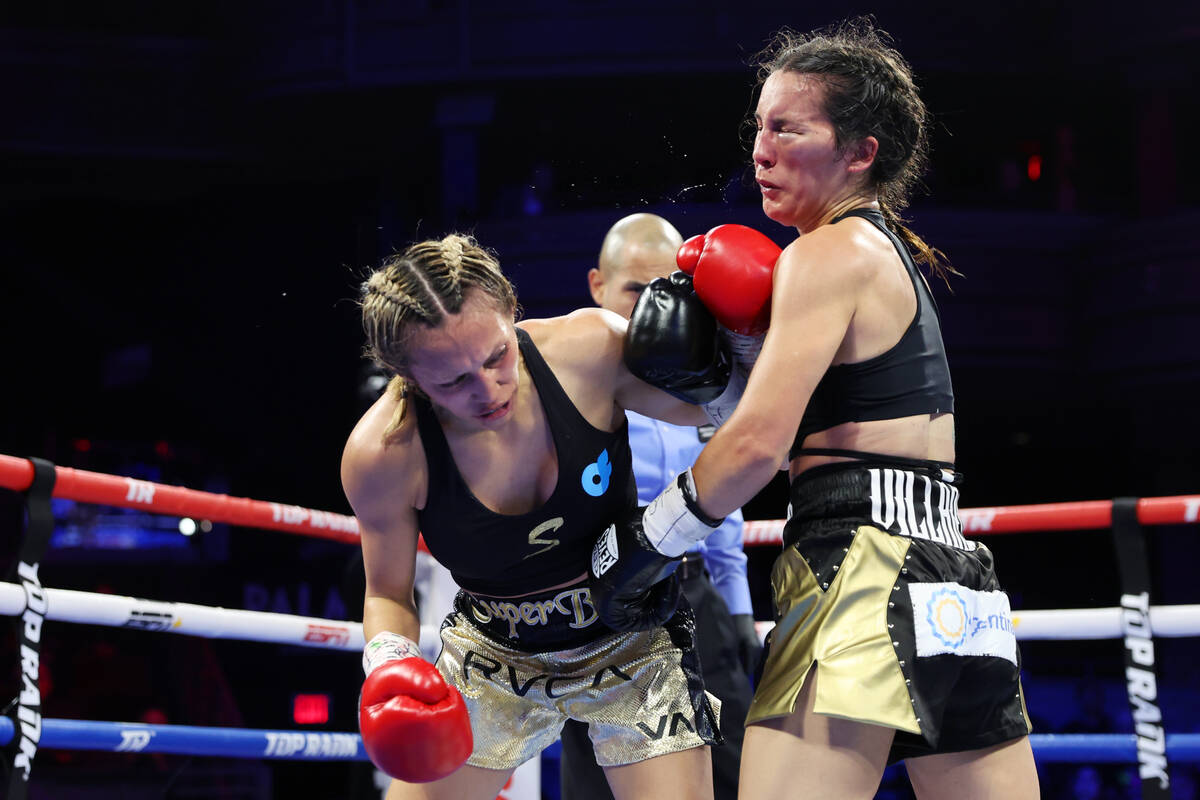 Seniesa Estrada, left, connects a punch against Jazmin Gala Villarino in the 10th round of the ...