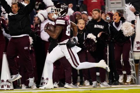 Mississippi State wide receiver Zavion Thomas (87) returns a punt 63-yards for a touchdown duri ...