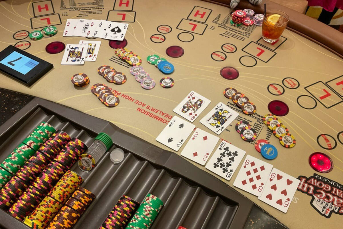 Jackpot poker pai gow senilai 0.858 dimenangkan di Caesars Palace