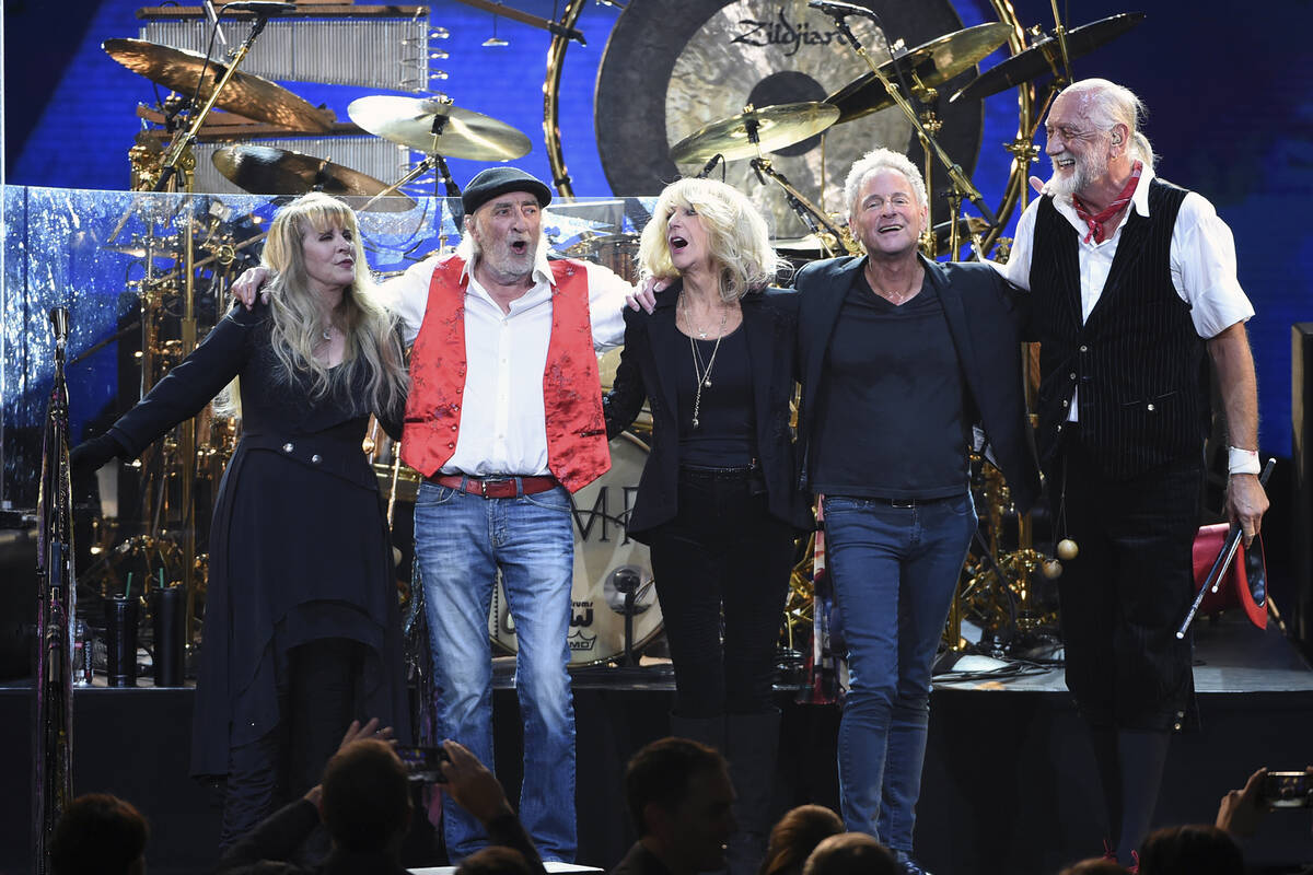 Fleetwood Mac band members take a bow, from left, Stevie Nicks, John McVie, Christine McVie, Li ...