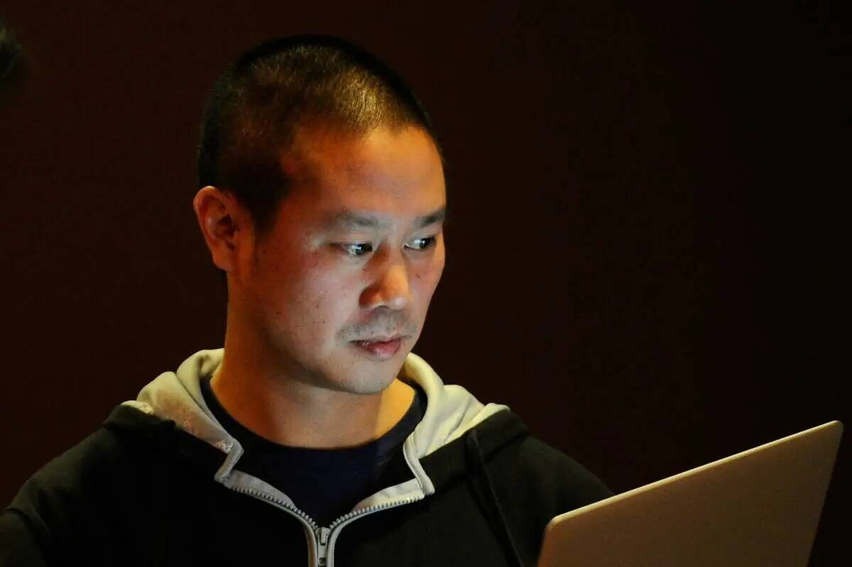 Saudara laki-laki Tony Hsieh dituduh membayar dirinya sendiri jutaan dari harta milik CEO Zappos