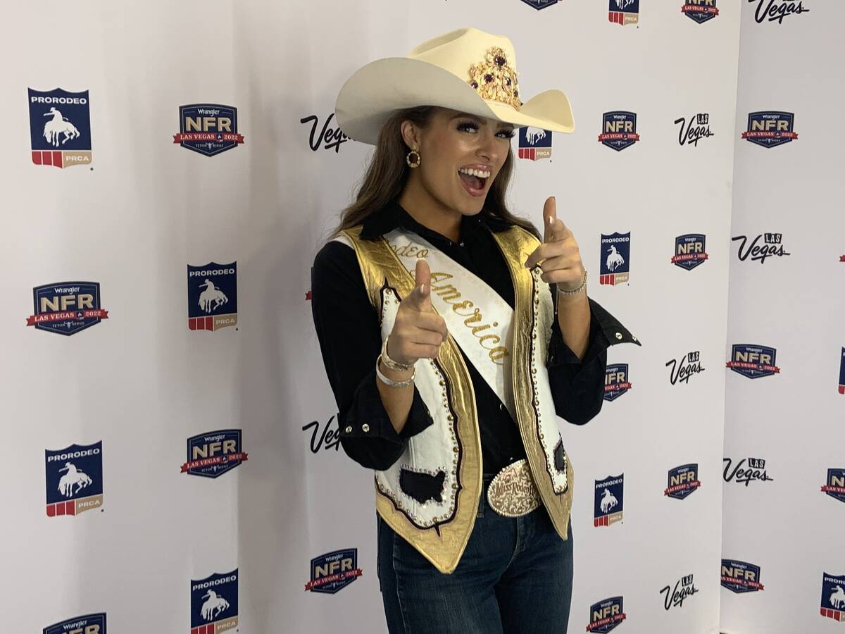 kennadee-riggs-crowned-miss-rodeo-america-at-nfr-2022-national-finals