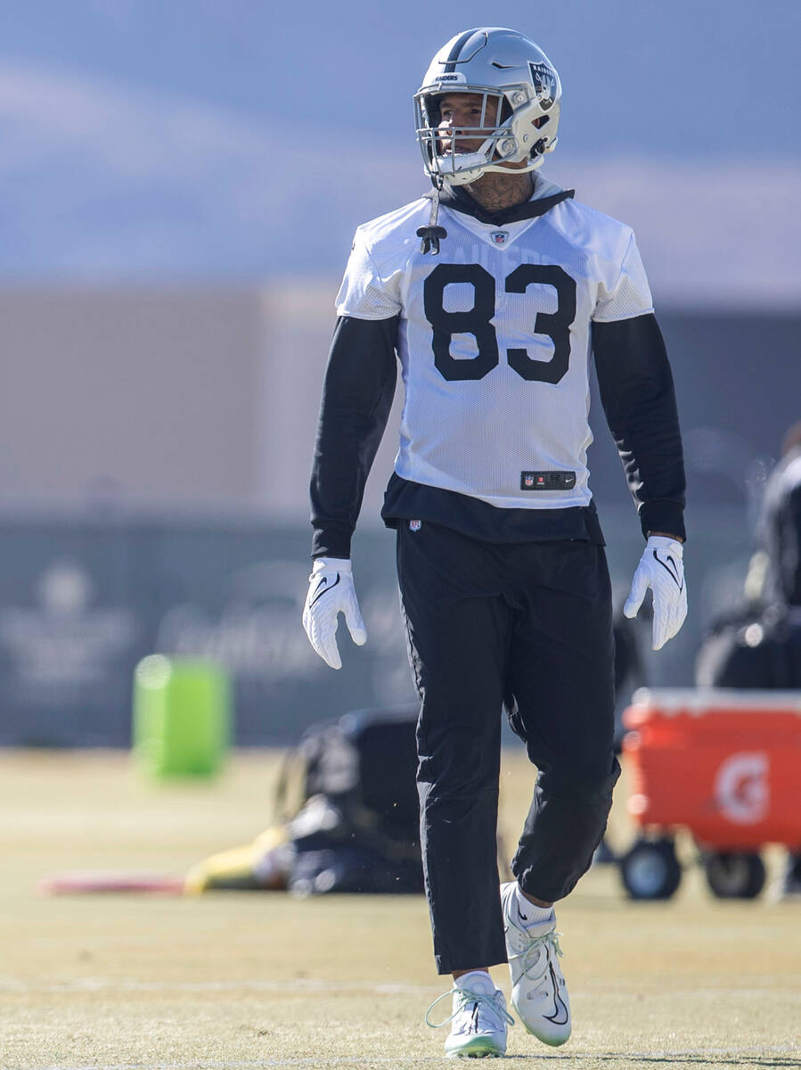 Raiders tight end Darren Waller (83) walks the field during practice at the Intermountain Healt ...