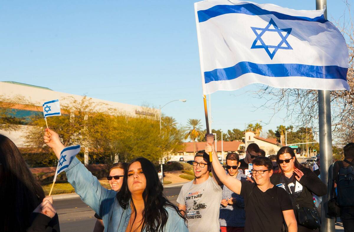 People march against antisemitism in Las Vegas in 2017. (Las Vegas Review-Journal)