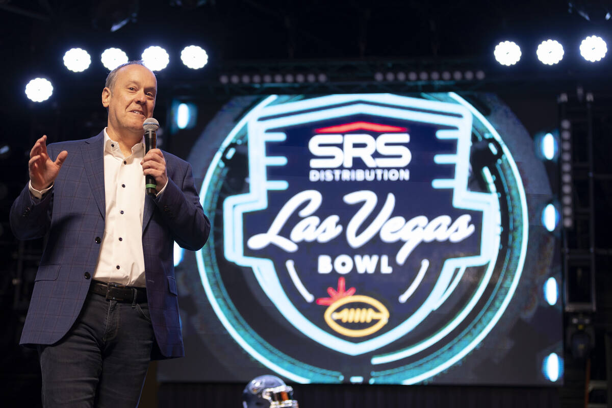 Andrew Simon, president and CEO of The Fremont Street Experience, speaks during a welcome recep ...