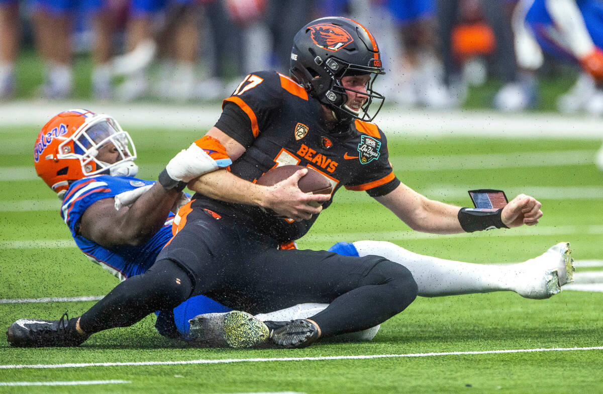 Oregon State going for statement victory in the Las Vegas Bowl