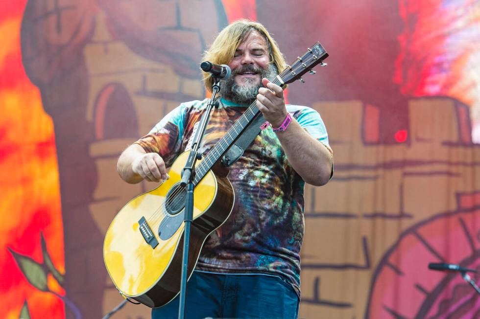 Jack Black of Tenacious D performs on day three of Lollapalooza in Grant Park on Saturday, Aug. ...