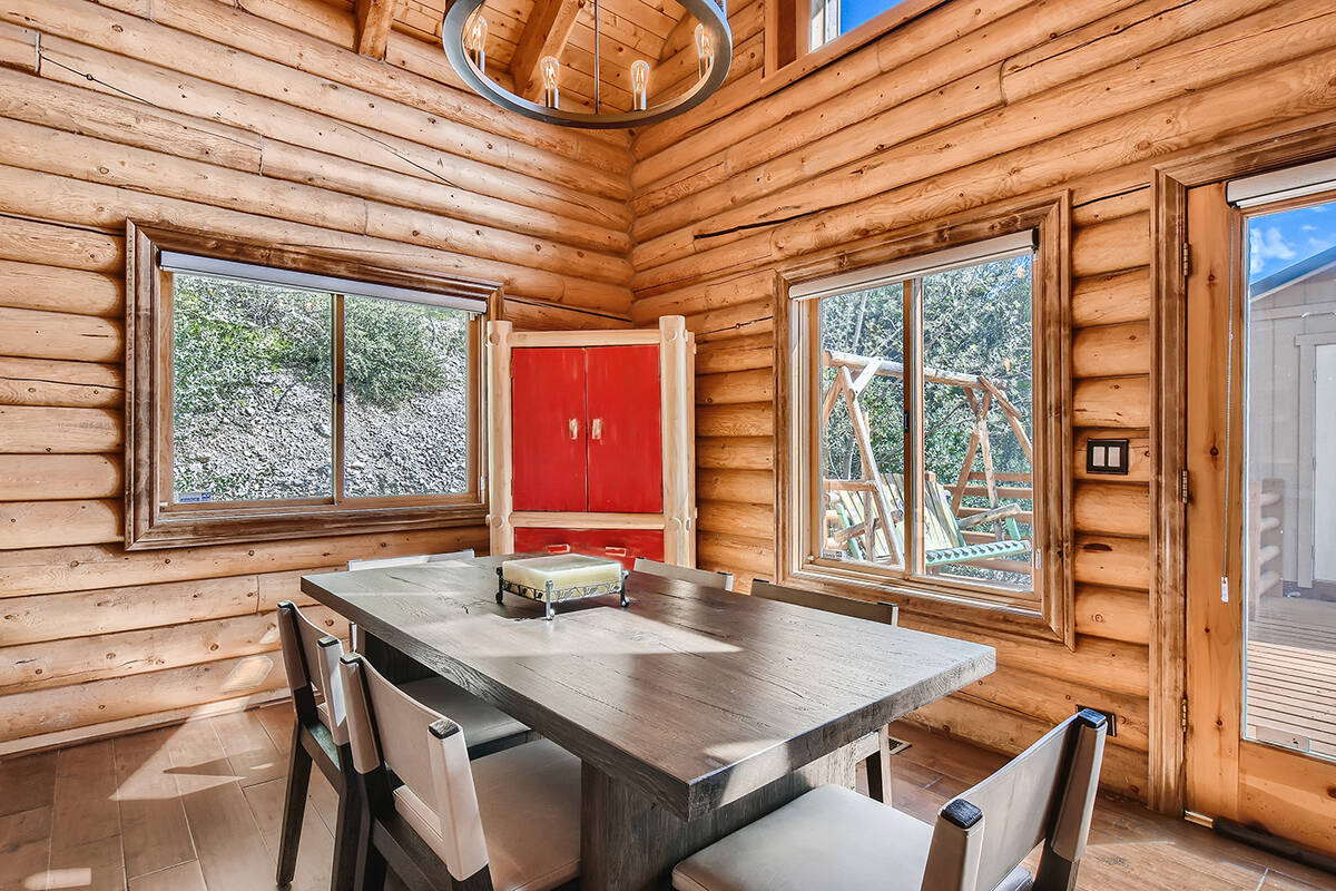 The dining table. (Mt. Charleston Realty)