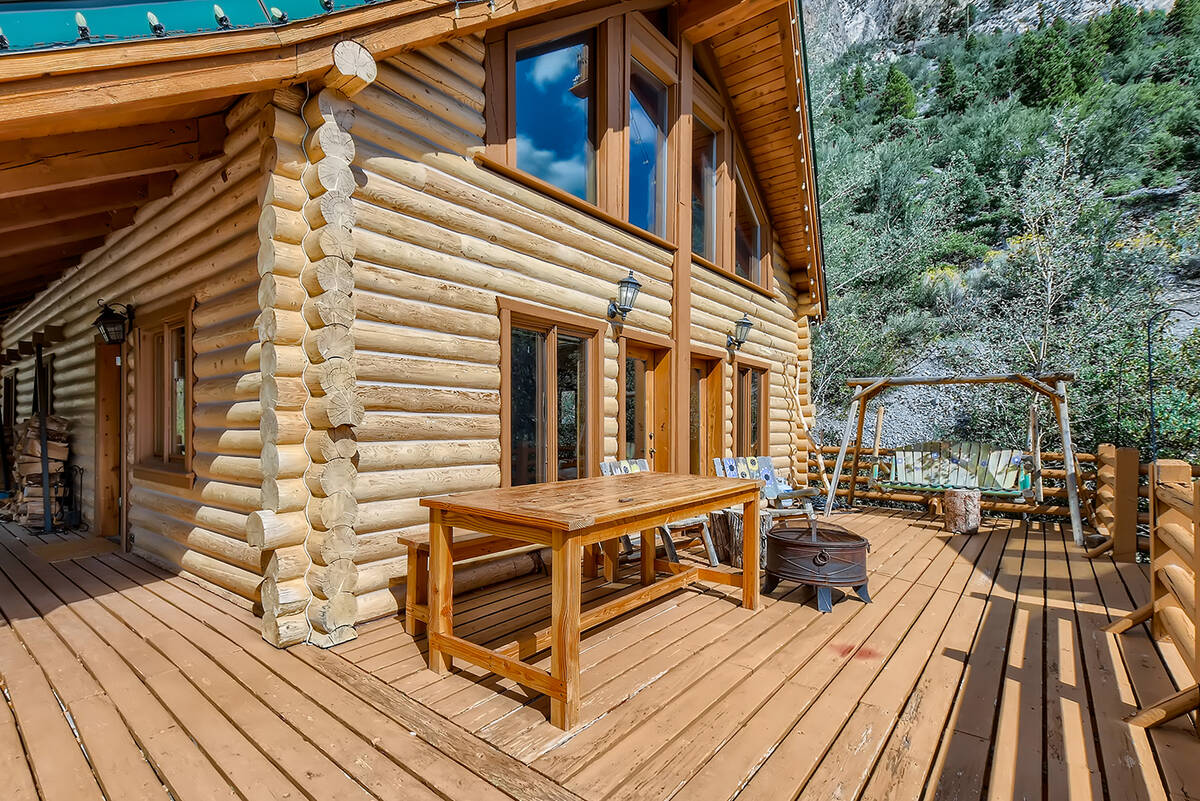The deck offers views of the forest. (Mt. Charleston Realty)