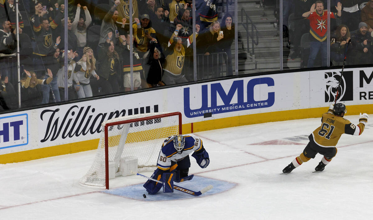 People cheer after Golden Knights right wing Mark Stone (61) scored past St. Louis Blues goalte ...