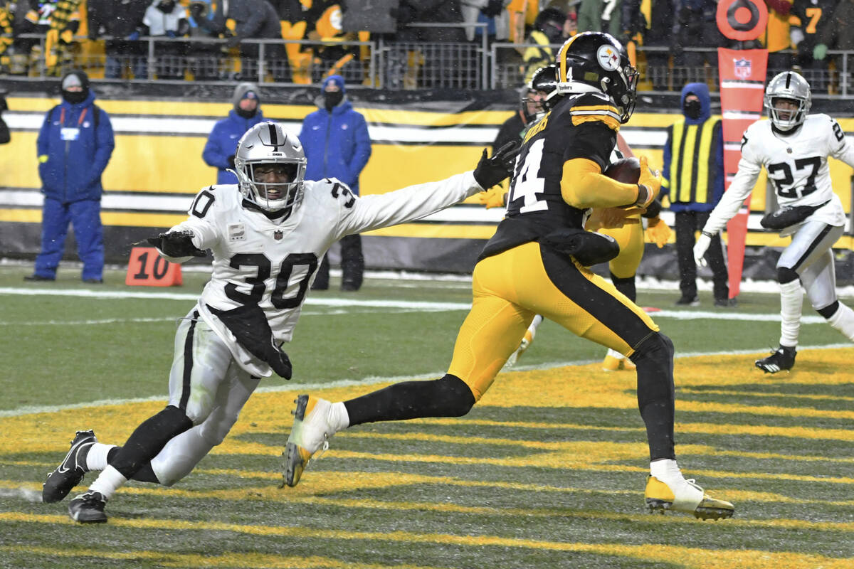 Raiders sendiri hancur lagi karena kalah dari Pittsburgh Steelers