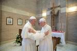 Health of retired pope Benedict XVI ‘worsening,’ Vatican says