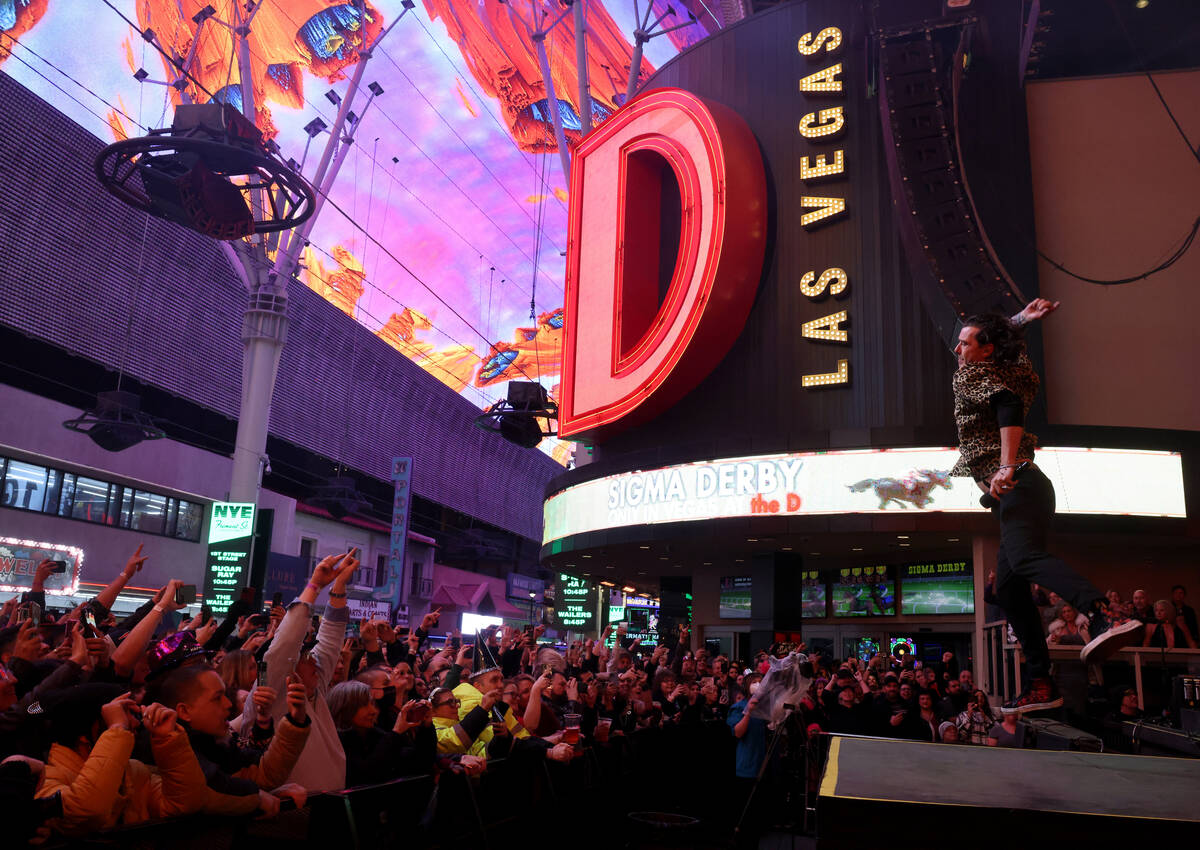 Revelers ring in the new year at Fremont Street Experience - Las