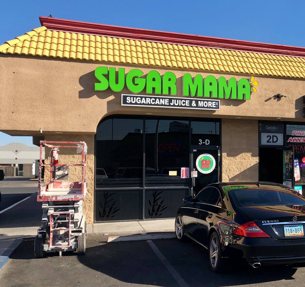 Sugar Mama, new in 2022, serves sugarcane juice drinks in Las Vegas' Chinatown. (Johnathan L. W ...