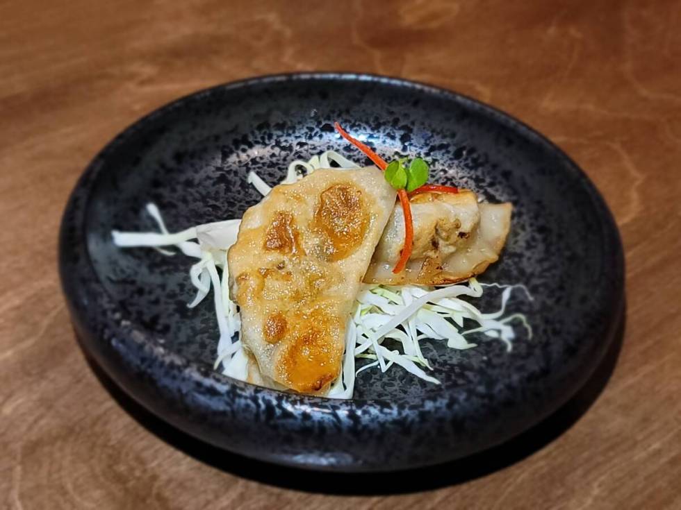 Pangsit ayam ada di menu Tahun Baru Imlek di Chinglish, di lingkungan Summerlin di Las V...
