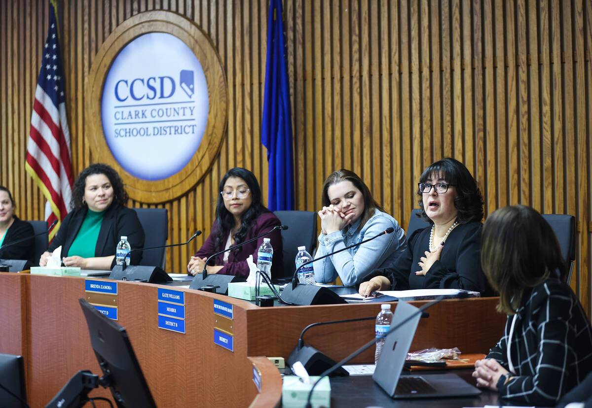 2 newcomers, 1 incumbent sworn in to CCSD school board positions ...