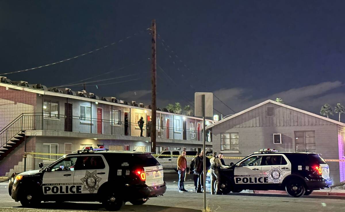 Las Vegas police investigate a homicide in an apartment building behind the Strat on Tuesday, J ...