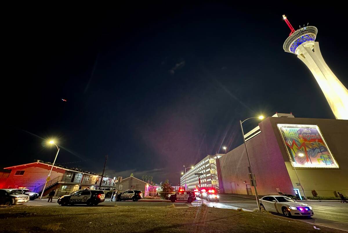 Las Vegas police investigate a homicide in an apartment building behind the Strat on Tuesday, J ...