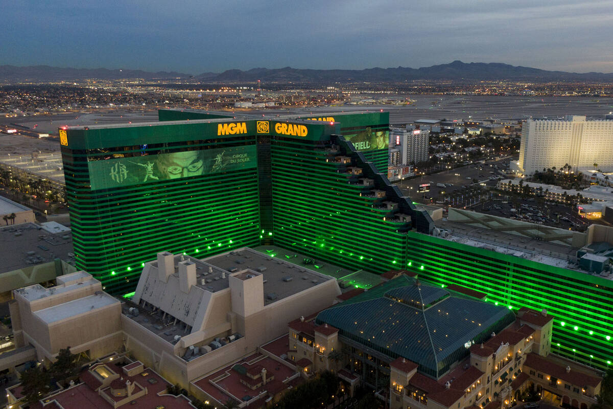 Casino landlord closes buyout of MGM Grand, Mandalay Bay on Las Vegas Strip, Casinos & Gaming