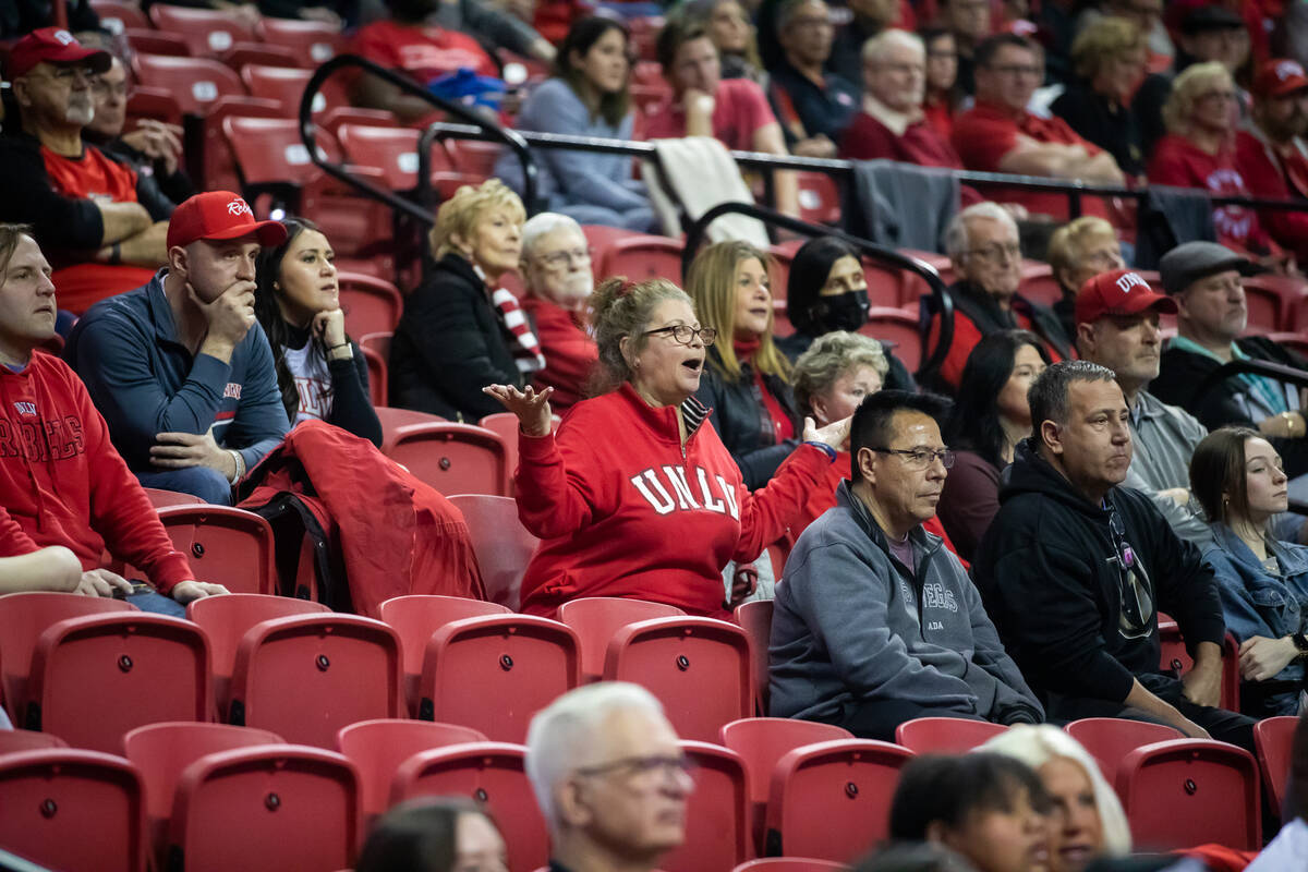 Fans react to the UNLV men’s basketball game against Colorado State University on Saturd ...