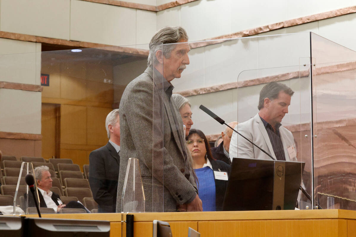 Paul Murdoch of Paul Murdoch Architects speaks, Wednesday, Jan. 25, 2023, with other team membe ...
