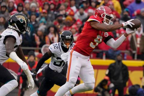 Kansas City Chiefs wide receiver JuJu Smith-Schuster (9) makes the catch against Jacksonville J ...