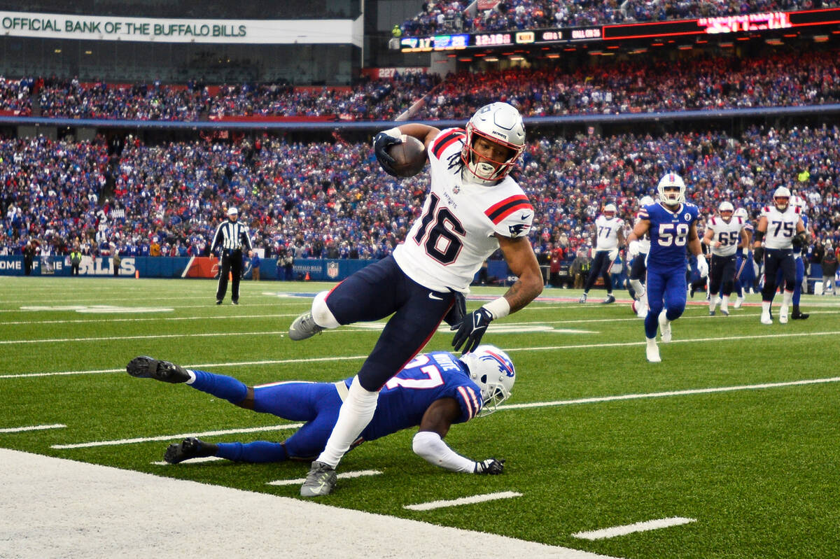 New England Patriots wide receiver Jakobi Meyers (16) coverts a fourth down against Buffalo Bil ...