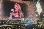 Adele dispels Grammy rumors at Colosseum show