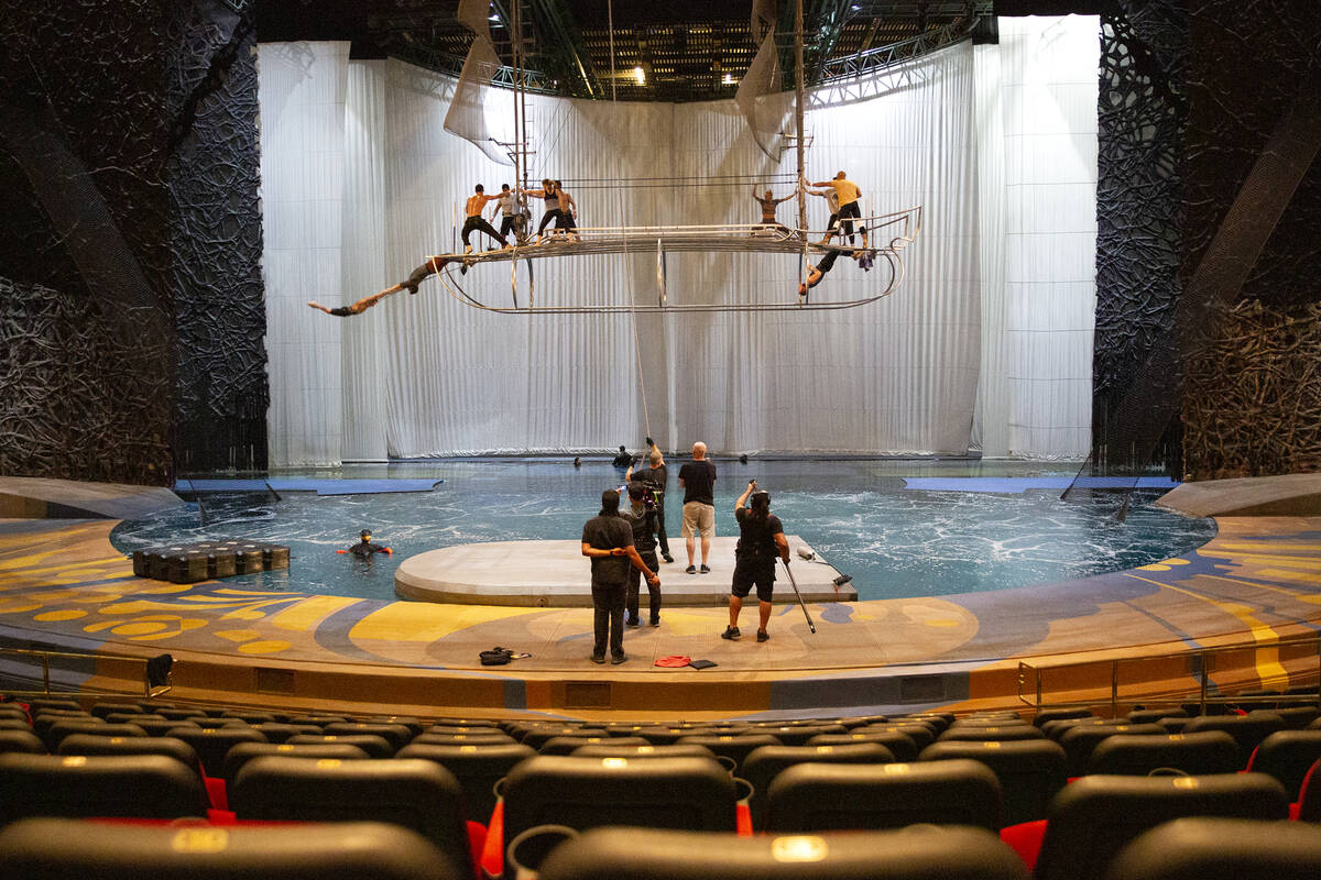 Hotel guests enjoy a water feature at the pool area at Circus Circus in Las  Vegas on Friday, June 22, 2018. Chase Stevens Las Vegas Review-Journal  @csstevensphoto