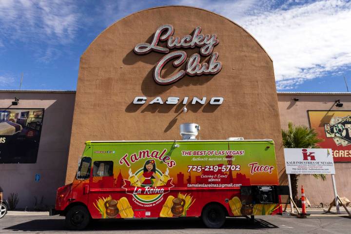 A food truck is packed in front of Lucky Club hotel-casino on Tuesday, Sept 20, 2022, in North ...
