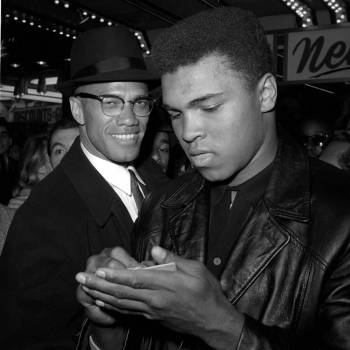 FILE*** World heavyweight boxing champion Muhammad Ali, right, is shown with black muslim lea ...