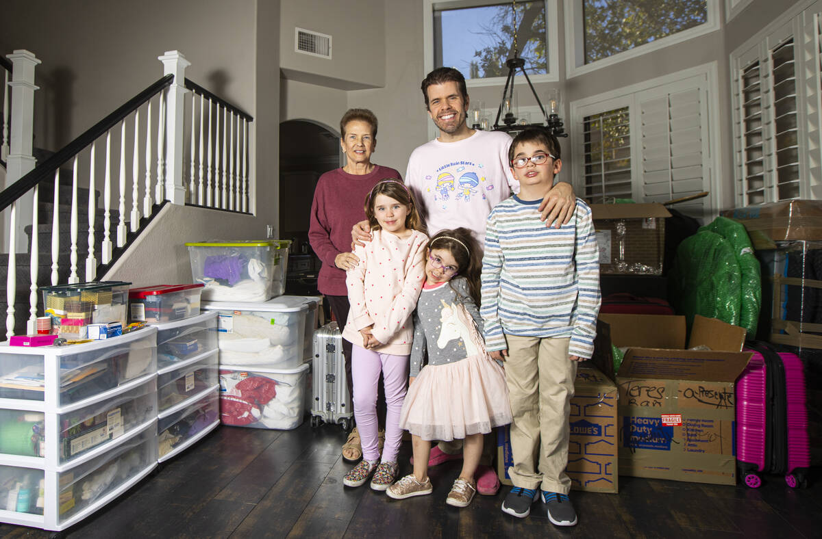 Perez Hilton moves to Las Vegas with the family | Kats | Entertainment | Entertainment Columns