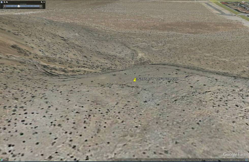 Pada Maret 2016 tidak ada apa-apa.  (Google Earth Pro)