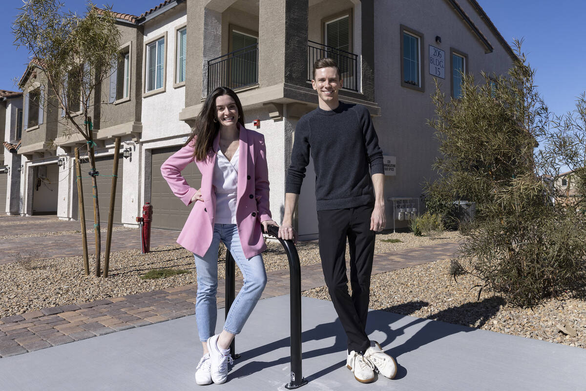Roots Homes, startup Las Vegas, membantu klien membeli rumah, sebulan sekali