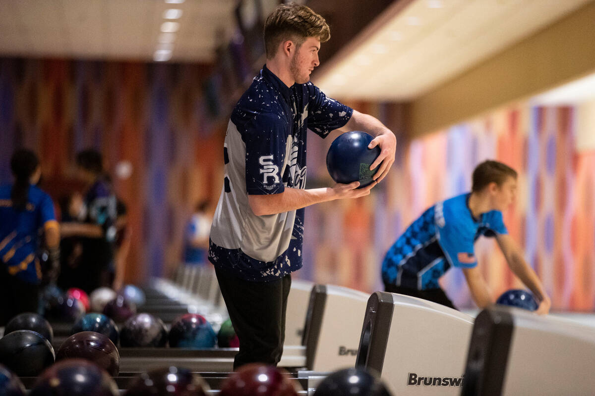 Shadow Ridge's Seth Stovall gets ready to bowl in the high school boy's 5A bowling state indivi ...