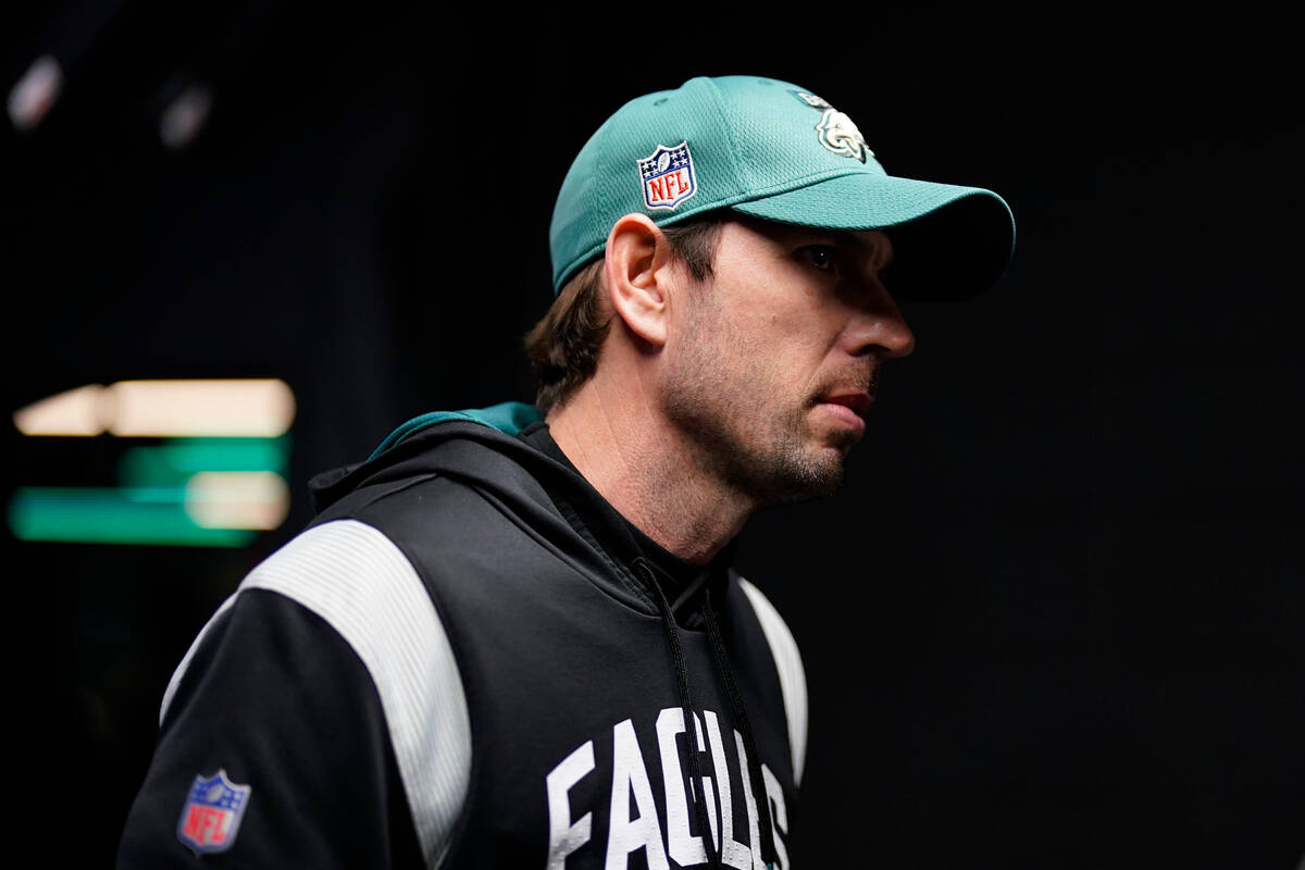 Philadelphia Eagles' Shane Steichen walks to the field before an NFL divisional round playoff f ...